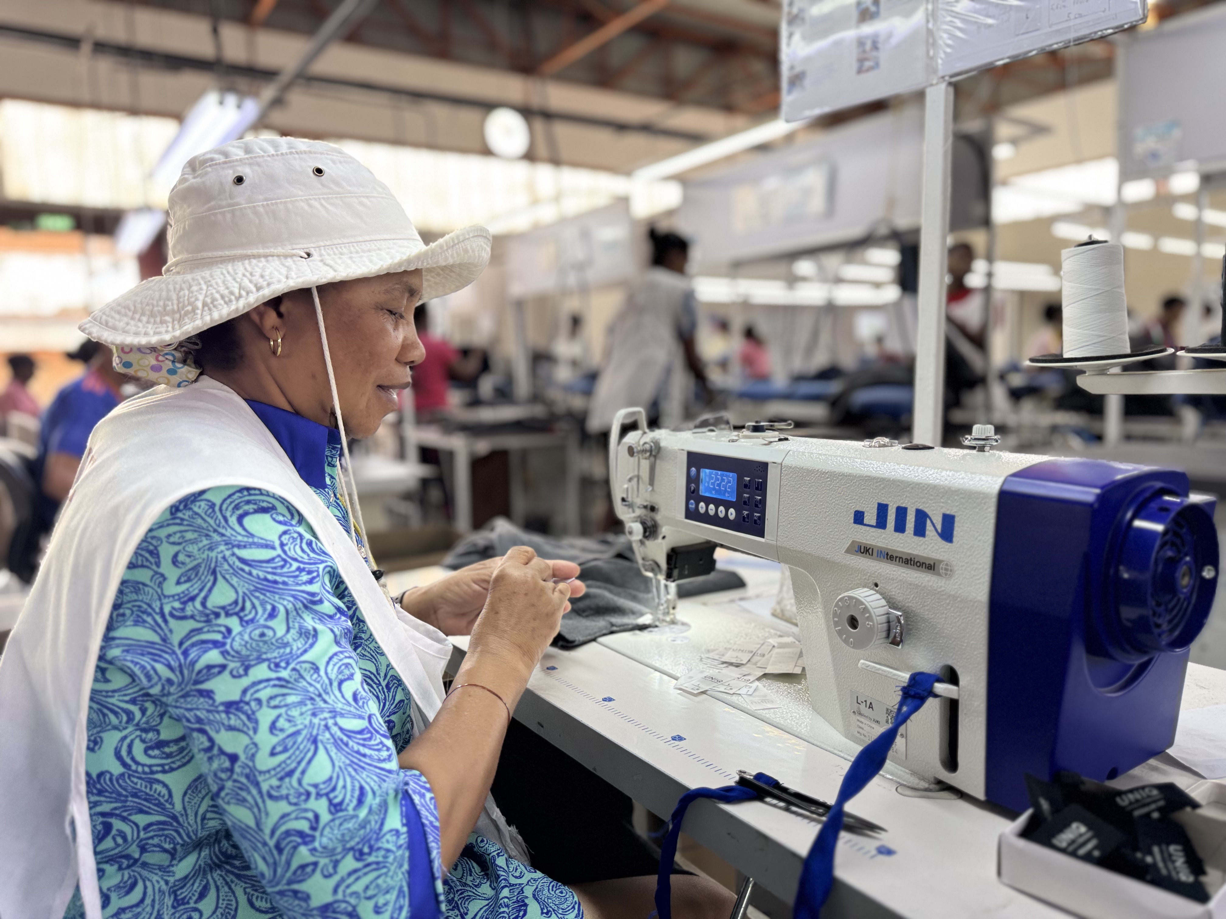 Sustainable knitwear production at pullover manufacturer Madagascar